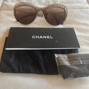 NEW, AUTHENTIC CHANEL CH4236 H43, Pearls, No Case